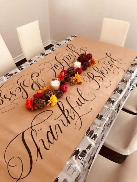 Kraft Paper Table Runner Thanksgiving, Brown Paper Table Runner Thanksgiving, Thanksgiving Long Table Decor, Thanksgiving Table Inspiration, Thanksgiving Decoration Ideas, Boho Thanksgiving, Thanksgiving Table Settings Diy, Thanksgiving Runner, Easy Thanksgiving Table Decor