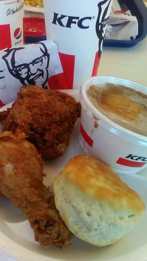 (Supper 10/30/2017) KFC Original Chicken, Mashed Potatoes & Gravy, Biscuit, Cookie Kfc Mashed Potatoes, Kfc Biscuits, Kfc Gravy, Mashed Potatoes Gravy, Gravy For Mashed Potatoes, Chicken Mashed Potatoes, Potato Gravy, Fast Food Places, Kfc Chicken