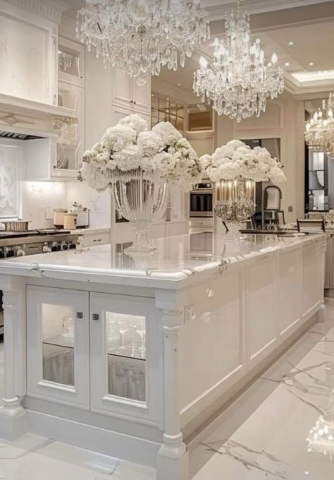 Silver And White Kitchen, Kitchen Room Design Modern, White Glam Kitchen, All White Kitchen Ideas, Aesthetic Kitchen Ideas, Room Design Modern Luxury, Mansion Kitchen, Modern White Kitchen, Old World Kitchens