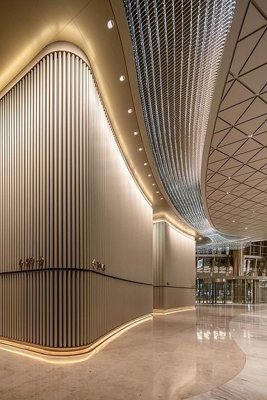 Zhongwang (Meritus) Beijing Headquarters | Gensler Lobby Reception Design, Reception Hotel, Lobby Designs, Hotel Lobby Design, Lobby Interior Design, Retail Store Interior Design, Hospital Interior, Office Lobby, Modern Villa Design