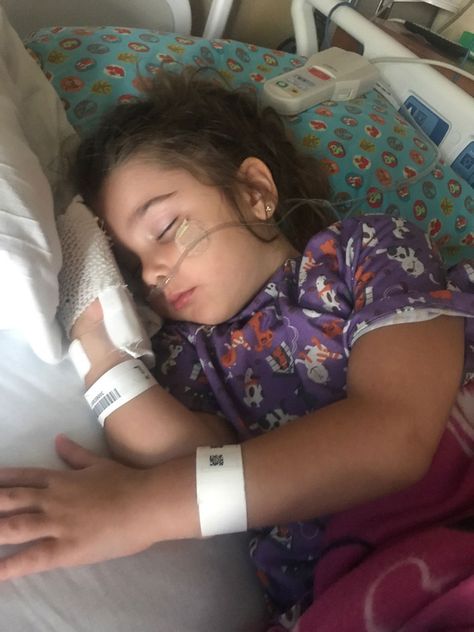 Mom Warns Parents to Stay Vigilant After 4-Year-Old Daughter Almost Dies From 'Secondary Drowning' Daughter In Hospital Bed, Sick Daughter In Hospital Bed, Children Hospital Design, Kids Hospital, Celebrity Daughters, Sick Kids Hospital, Free Itunes Gift Card, Bradenton Florida, About A Boy