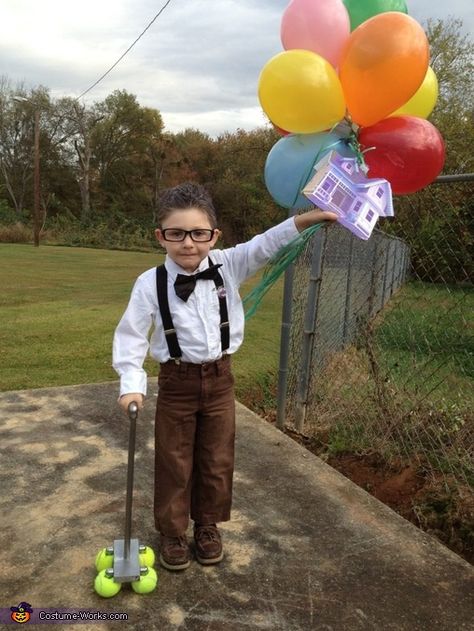 Mr. Fredrickson from Pixar's UP - 2012 Halloween Costume Contest Mr Fredrickson, Homemade Costumes For Boys, Old Man Costume, Costumes For Boys, Up Halloween Costumes, World Book Day Costumes, Paradise Falls, Book Day Costumes, Costume Works