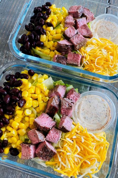 meal prep salads with steak cheese corn and beans Steak Meal Prep, Meal Prep Salads, Grilled Steak Salad, Clean Meal Prep, Healthy New Year, Meal Prep Plans, Salad Meal Prep, Healthy Lunch Meal Prep, Dinner Meal Prep