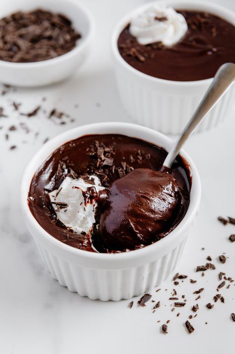 Easy No-Cook Vegan Chocolate Pudding Vegan Chocolate Pudding Recipe, Vegan Chocolate Pudding, Chocolate Pudding Recipe, Vegan Pudding, Chocolate Pudding Recipes, Chocolate Espresso, Interesting Food, Creamy Chocolate, Super Healthy Recipes