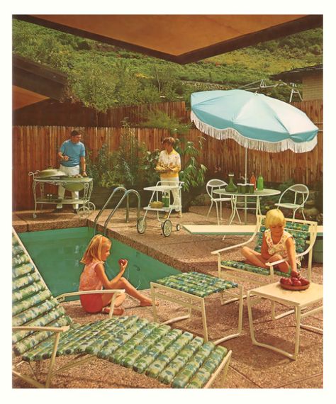 Retro Pool Furniture, 60s Backyard, 1960s Backyard, 70s Backyard, Retro Backyard, Retro Patio, Giki Tiki, Vintage Patio, American Interior