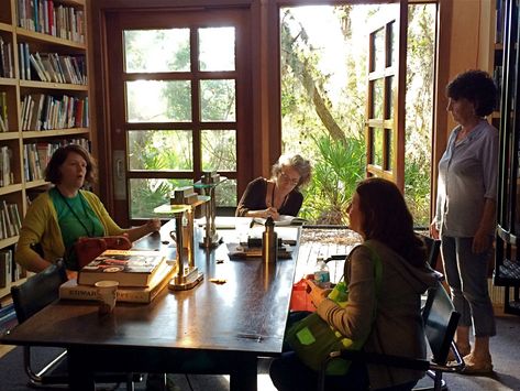 Writing Group Aesthetic, Writers Retreat Aesthetic, Writing Retreat Aesthetic, Writers Retreat, Academic Essay, Writing Retreat, Literature Review, Writing Groups, Book Story