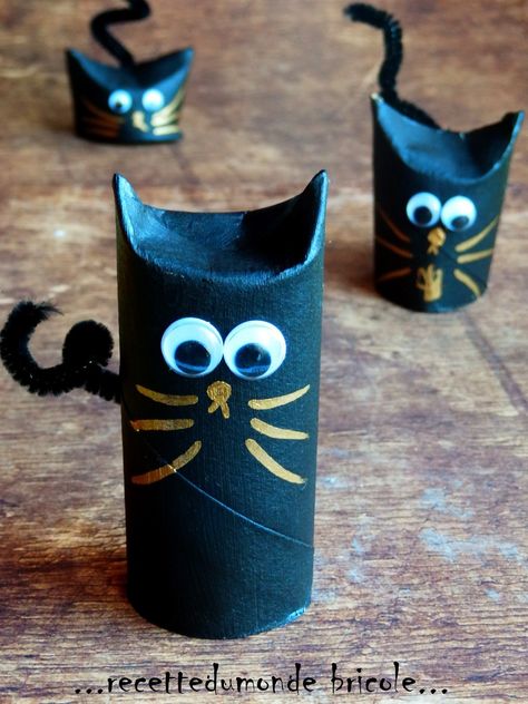 5 fun toilet paper roll crafts - Lovebugs and Postcards Paper Roll Crafts Diy, Inexpensive Crafts, Toilet Paper Crafts, Toilet Paper Roll Crafts, Paper Roll Crafts, Halloween Crafts For Kids, Paper Towel Roll Crafts, Googly Eyes, Cat Crafts