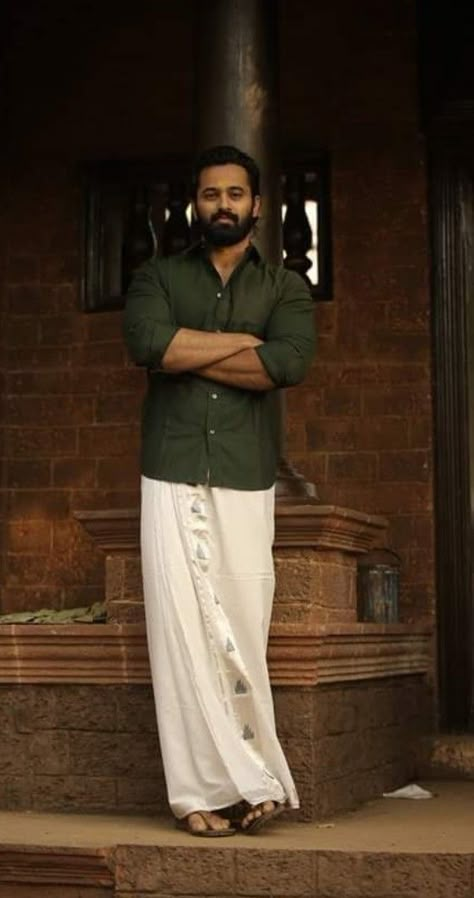 Kerala Mens Wear, Onam Dress For Men, Onam Poses For Men, Kerala Mundu And Shirt Men, Lungi Poses Men, South Indian Men Outfit, Tamil Traditional Dress For Men, Onam Dress Code For Men, Onam Outfit For Men