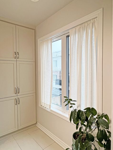 Cafe Curtains Living Room, Curtains For Doors, Linen Cafe Curtains, Tension Rod Curtains, Curtains For Windows, Windows Curtains, Cafe Rod, Curtains Linen, Kitchen Window Curtains