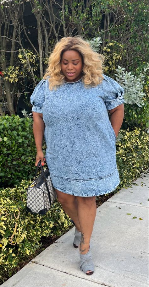 Plus size denim dress, plus size Spring outfit Plus Size Spring Outfit, Denim Dress Plus Size, Plus Size Denim Dress, Plus Size Spring, Plus Size Denim, Dress Plus Size, Spring Outfit, Spring Summer Fashion, Denim Dress