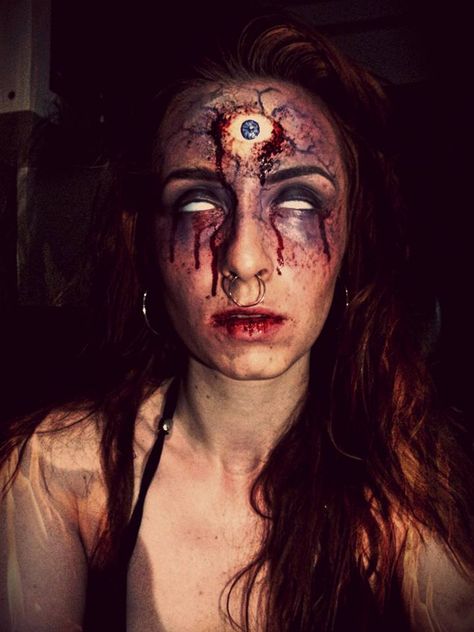 The Blind Seer #makeup #halloween #scary #spooky #costume #sfx #sfxmakeup #fxmakeup #specialeffectsmakeup #mua Scary Fortune Teller Makeup, Scary Fortune Teller Costume, Seer Makeup, Seer Costume, Scary Fortune Teller, Gore Halloween Costumes, Sfx Gore Makeup, Sfx Makeup Ideas Scary Halloween, Spx Makeup