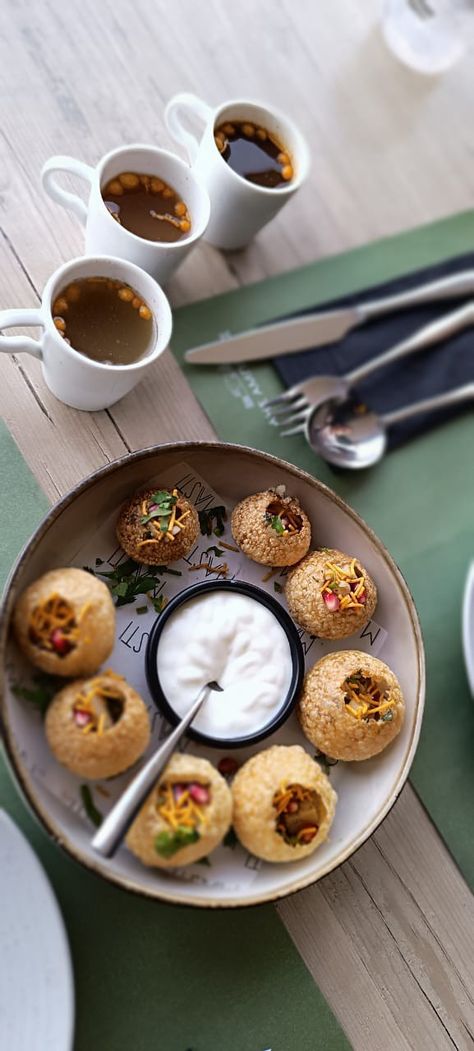 Gol Gappe, Friend Group, Quick Saves