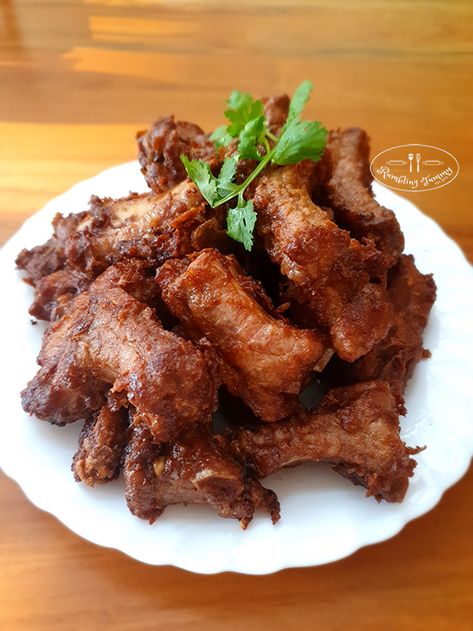 Rumbling Tummy: Red Fermented Bean Curd Ribs 南乳排骨 (highly recommend) Frozen Dumplings, Pork Rib Recipes, Asian Kitchen, Red Bean, Western Food, Spare Ribs, Bean Curd, Fried Pork, My Journal