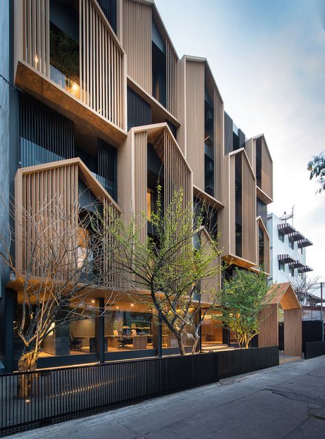 HACHI Serviced Apartment / Octane architect & design - Thailand © Rungkit Charoenwat Hotel Facade, Hotel Exterior, Facade Architecture Design, Apartment Architecture, Hotel Architecture, Design Hotel, Building Facade, Serviced Apartments, Building Exterior