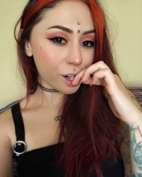 Third eye piercing 3rd Eye Piercing, Forehead Dermal Piercing, Forehead Piercing, Piercings Idea, Eye Dermal, Third Eye Piercing, 3 Lobe Piercings, Rhino Piercing, Body Modification Piercings