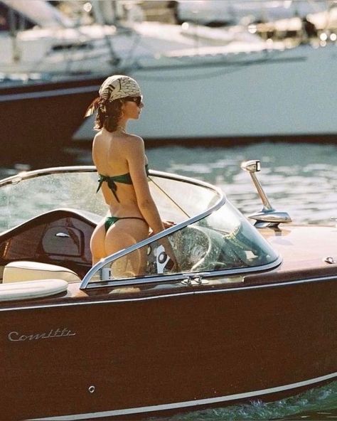 Vintage Boats, Cool Boats, Vanessa Mooney, Lake Pictures, Classic Boats, Yacht Boat, Sailing Yacht, Speed Boats, European Summer