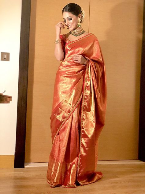 #Stylebuzz: Hina Khan Amazes In A Kanjivaram Saree At The Dubai Fashion League | India Forums Khan Saree Dress, Saree Dress Design, भारतीय दुल्हन संबंधी, डिजाइनर कपड़े, South Indian Bride Saree, Designer Sarees Wedding, Kanjivaram Sarees Silk, Bridal Sarees South Indian, Indian Bridal Sarees