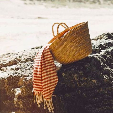 Striped Beach Towel, Photography Kit, Candid Photography, Beach Vibe, Summer Of Love, Beach Photos, Beach Photography, Summer Aesthetic, Beach Day