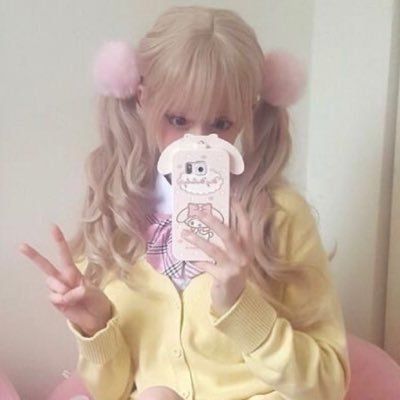 Yellow Gyaru, Pastel Widgets, Fem Pfp, Gyaru Hair, Gyaru Aesthetic, Yellow Aesthetic Pastel, Kawaii Hairstyles, Gyaru Fashion, Soft Aesthetic