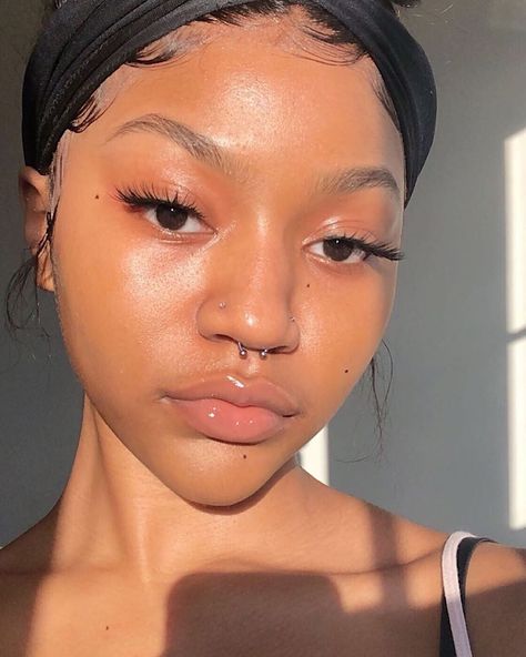 Rpghairwig on Instagram: “HER SKIN 😫 #repost @ashtonxelon . #beauty #naturalbeauty #edge #gorgeous #clearskin” Bijoux Piercing Septum, Bodysuit Tattoos, Double Nose Piercing, Neutrogena Makeup Remover, Cute Nose Piercings, Neutrogena Makeup, Clear Glowing Skin, Piercing Septum, Face Piercings