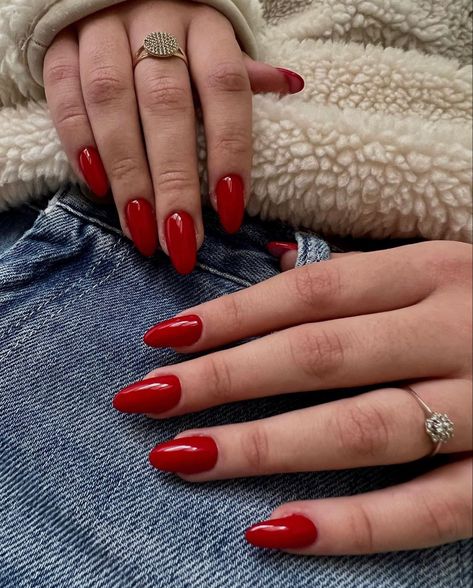 Chilli Red Nails, Nail Inspo 2024 Coffin, Red Nails Graduation, Cool Toned Red Nails, Red Nails For Brown Skin, Red Nails On Pale Skin, Plain Red Nails Acrylic, True Red Nails, Red Nails On Tan Skin