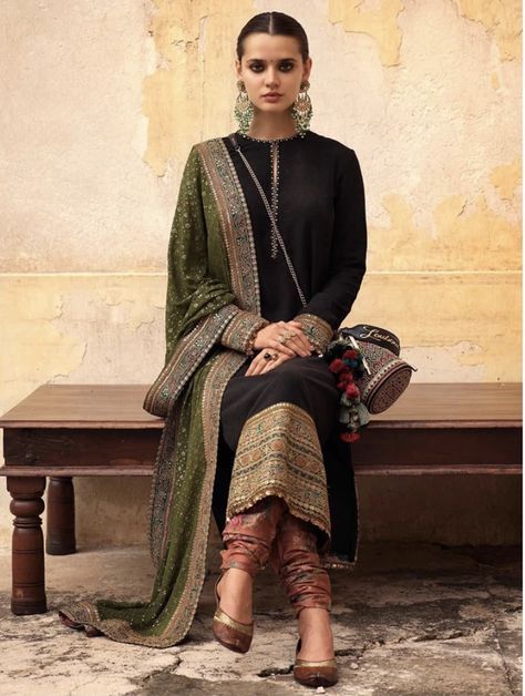 The new collection Winter 2019 Sabyasachi suit | The Grand Trunk Indian Fashion Dresses Salwar Kameez, Sabyasachi Salwar Kameez, Sabyasachi Designs Indian Outfits, Sabyasachi Salwar Suits, Sabyasachi Churidar, Sabyasachi Suit Designs, Sabyasachi Dresses Salwar Suits, Indian Eid Outfits, Sabyasachi Suits Salwar Kameez