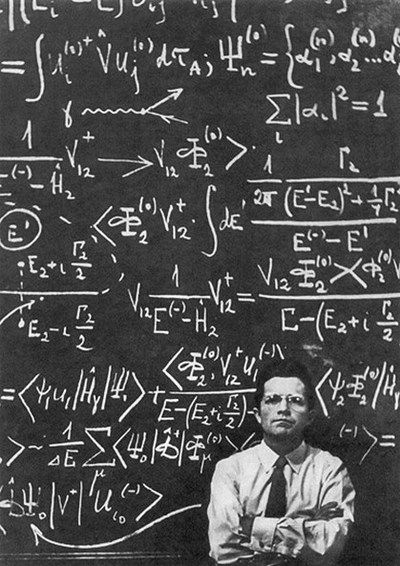 Beautiful math/physics blackboards - Physics Forums Viktor Frankl, Richard Feynman, Theoretical Physics, Physics And Mathematics, Quantum Mechanics, Quantum Physics, Equations, Science And Nature, Science And Technology