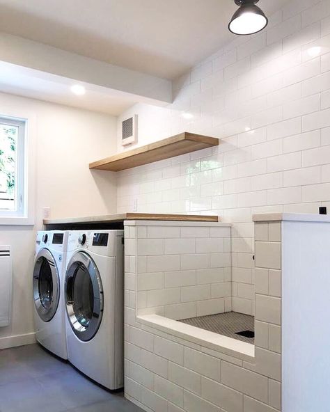 Laundry Room With Dog Kennel, Indoor Dog Area, Pet Washing Station, Laundry Mudroom, Stacked Laundry Room, Barn House Interior, Dog Washing Station, Dream Laundry Room, Basement Laundry