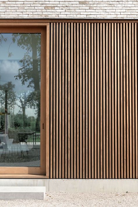 Timber Slats Facade, Minimalist Home Architecture, Brick And Timber Cladding, Wood Brick Facade, Wood Cladding Bathroom, Wood Slat Facade, Wood Panel Facade, Wood Facade Architecture Design, Wood Facade Detail