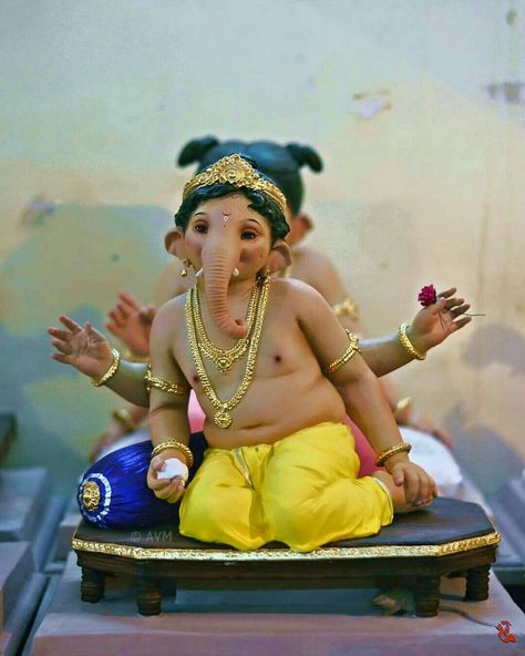 Ganesha Vishal Shinde Ganpati Murti, Baby Ganpati, Ganapati Murti, Ganpati Murti, Ganesh Rangoli, Ganesha Artwork, Photos Of Ganesha, Ganesh Ji Images, Kali Hindu