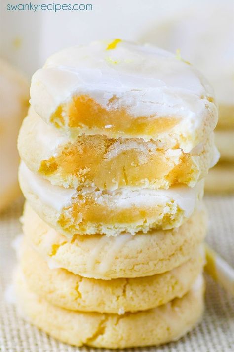 Lemon Cream Cheese Cookies, Lemon Cream Cheese, Lemon Sugar Cookies, Lemon Dessert Recipes, Cream Cheese Cookies, Cheese Cookies, Roll Cookies, Cookie Flavors, Meringue Cookies