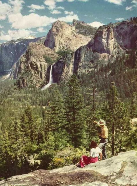 look, there. National Geographic Photography, National Park California, Vintage Landscape, Camping Experience, Yosemite National, Yosemite National Park, Pretty Places, Rocky Mountain, Adventure Awaits