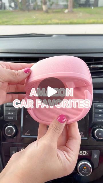 Things To Put In Your Car, Teen Car Aesthetic, Things To Keep In Your Car, Cute Car Interior Ideas Diy, Car Inside Aesthetic, Girly Car Aesthetic, Car Inspo Interior, Diy Car Decor, Cute Car Interior Ideas