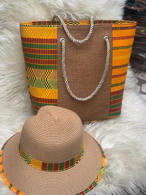 African Handbags, African Shop, Bone Bordado, Ankara Bags, Bag Packs, Sac Tote Bag, African Hats, African Bag, Style Africain