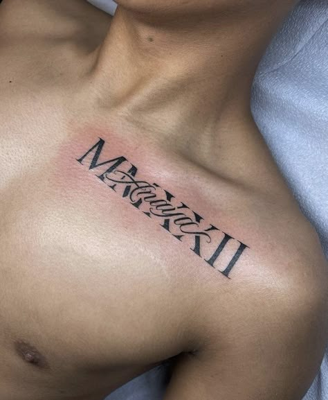 My Man Tattoo, Birthday Tattoos Men, Names Tattoos Ideas, Daughters Name Tattoo Ideas For Men, Bold Tattoo Fonts For Men, Wife Name Tattoos For Men, Man Name Tattoo, Tattoo Ideas For Dates, Name Tattoos Chest