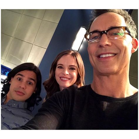 Berry Allen, Flash Show, Harrison Wells, Tom Cavanagh, Eobard Thawne, Team Flash, Flash Funny, Flash Barry Allen, The Flash Grant Gustin