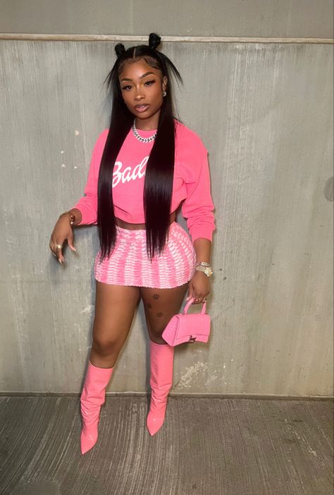 Barbie Outfit Ideas For Women Black, Pink Friday Concert Outfits, Shades Of Pink Outfits For Black Women, Barbie Outfit Ideas Black Women, Pink Baddie Outfits Night Out, All Pink Concert Outfit, Pink Party Outfit Black Women, Pink Friday 2 Outfit Ideas, Pink Birthday Outfit Ideas Winter