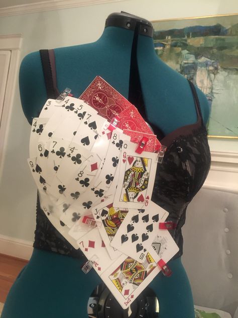 The top for queen of hearts costume made almost entirely from playing cards Card Queen Costume, Playing Card Skirt, Queen Of Hearts Card Costume, Playing Card Dress, Card Costume Diy, Playing Card Outfit, Queen Of Cards Costume, Queen Of Hearts Costume College, Queen Of Hearts Corset