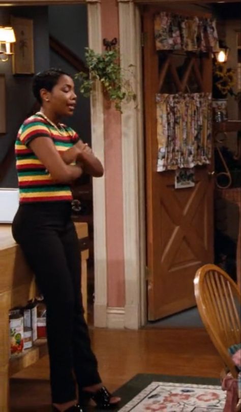 Laura Winslow Outfits, Kellie Shanygne Williams, Laura Winslow, 00’s Fashion, Job Outfits, Tv Outfits, 90s Summer, 90s Inspired Outfits, Earthy Outfits