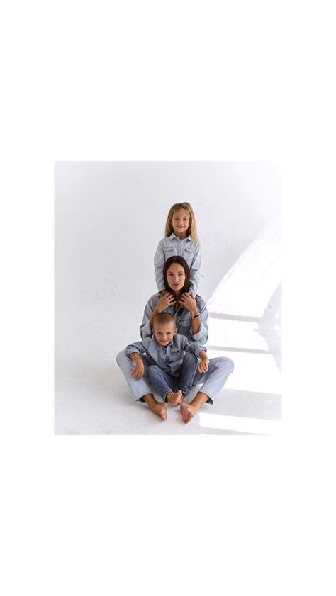 90s Denim Family Photos, 3 Children Photography Poses, Editorial Photography Family, Gifts Basket Ideas, Mother's Day Gifts From Kids, Mother Day Photoshoot, Mother Son Poses, Mother Day Photoshoot Mini Sessions, Mommy Son Pictures