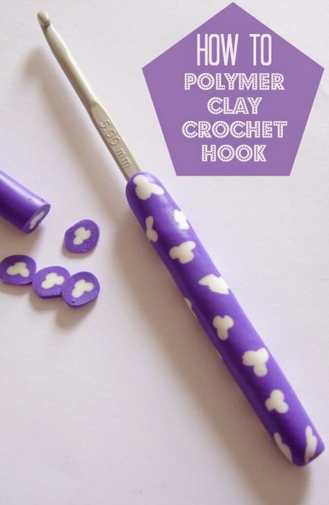 crochethook Crochet Hook Grips Diy, Clay Handle Crochet Hooks, Cute Crochet Hooks, Clay Crochet Hook, Diy Crochet Hook, Crochet Hook Handles, Crochet Handles, Diy Fimo, Brown Crochet