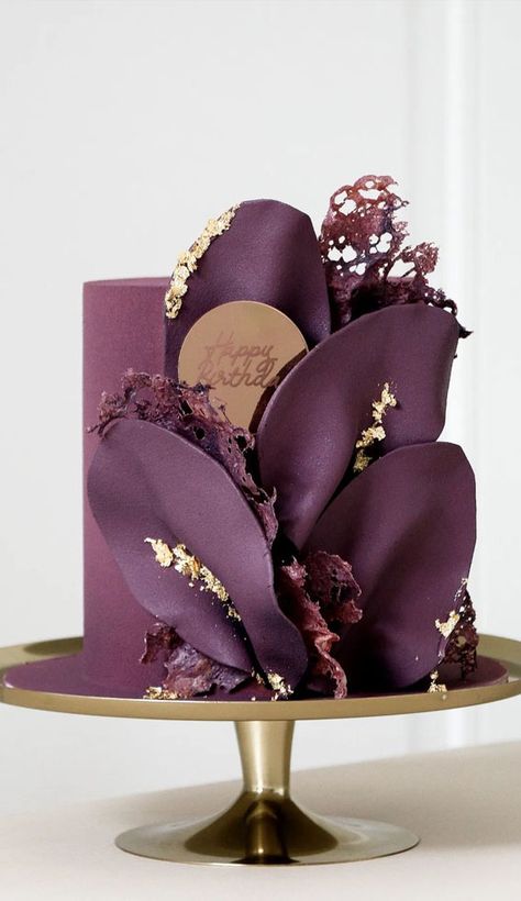 70 Cake, Creative Cake Ideas, Cake Ideas For Birthday, 50th Birthday Cake For Women, Birthday Cake For Women Elegant, Purple Birthday Cake, Elegant Cake Design, Purple Cakes Birthday, Ugly Cakes