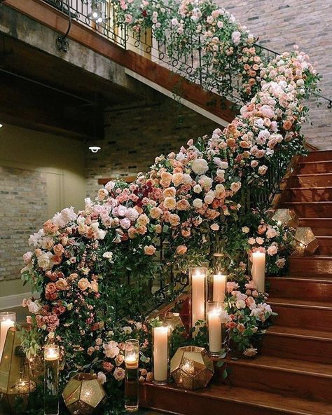 Wedding Staircase Decoration, Wedding Stairs, Wedding Staircase, Pink Green Wedding, Stairway Decorating, Indoor Wedding Ceremonies, Staircase Decor, Stair Decor, Theme Color