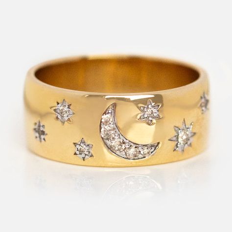 Like diamonds in the night sky! The sparkly Diamond Night Sky Cigar Band will have you shooting for the stars with its celestial vibe. Elevate your look and shine on! Shop more rings at Local Eclectic. Gold Hammered Ring, Ring With Moon, Four Stone Ring, Celestial Rings, Flush Set Diamond, Constellation Ring, Fringe Jeans, Local Eclectic, Solid Gold Band