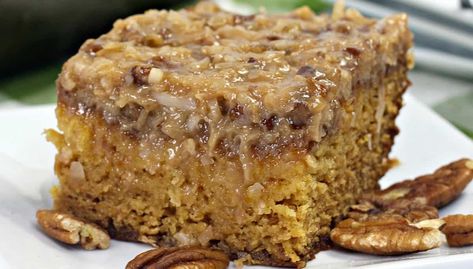 Cajun Dessert Recipes, Cajun Cake Recipe, Cajun Cake, Cajun Desserts, Crushed Pineapple Cake, Southern Cake, Coconut Pecan Frosting, Coconut Pecan, Kitchen Fun