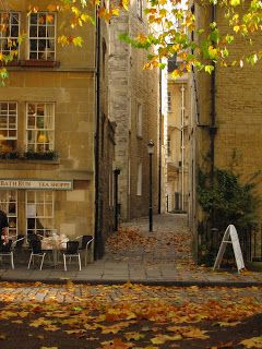 England Autumn, Visit Bath, Bath Somerset, Bath Uk, Bath England, University Life, Love Scenes, Autumn Scenes, Bath And Body Care