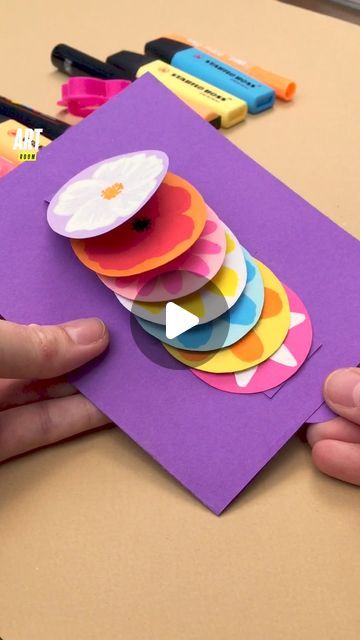 Art Room on Instagram: "Tuto for a pop-up greeting card 😍👋 #Popupcard #EasyDIY #Giftcard #DIY #Loveletter #Artroom" Diy Folding Cards Ideas, Unique Card Ideas Creative, Easy Pop Up Cards For Kids, Pop Up Birthday Cards Diy, Pop Up Birthday Cards Diy Easy, Pop Out Cards Diy, 3d Cards Diy, Popup Cards Tutorial, Cards Diy Easy