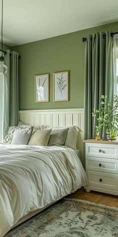 Bedroom Olive Green Walls, Dream Bedroom Ideas, Olive Green Bedroom, Sage Green Bedroom Ideas, Boho Dining Room Decor, Olive Green Bedrooms, Sage Bedroom, Green Bedroom Walls, Green Bedroom Ideas