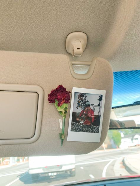 Car Decor Girly, Passenger Princess Aesthetic Car Decor, Things To Put In Your Car, Passenger Princess Decor, Clean Car Aesthetic, Car Interior Decor Aesthetic, Cozy Car Interior, Princess Car, Car Inside