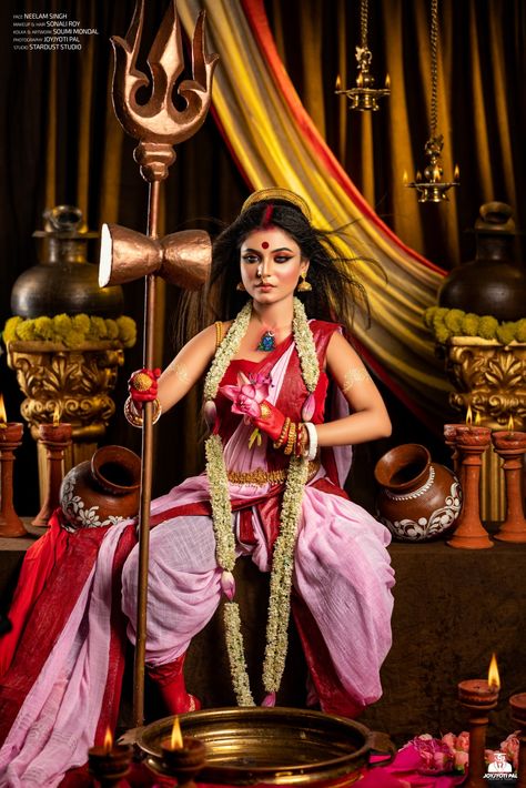 Devi Photoshoot, Agomoni Photoshoot, Navratri Photoshoot, Devi Durga, Indian Photoshoot, Reference Pictures, Durga Puja, Goddess Art, Durga Maa